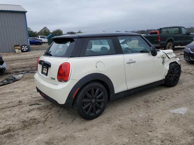 WMWXP5C52J3C65579 - 2018 MINI COOPER CREAM photo 3