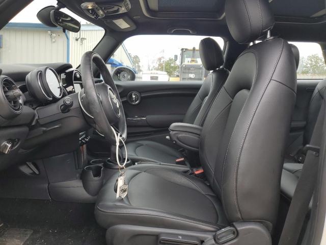 WMWXP5C52J3C65579 - 2018 MINI COOPER CREAM photo 7