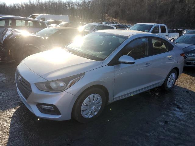 3KPC24A31JE015459 - 2018 HYUNDAI ACCENT SE SILVER photo 1