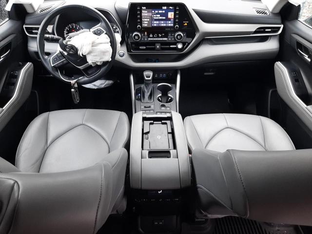 5TDGZRBH7NS564051 - 2022 TOYOTA HIGHLANDER XLE BLUE photo 8