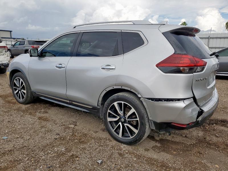 JN8AT2MT2JW468018 - 2018 NISSAN ROGUE S 银色 照片 2