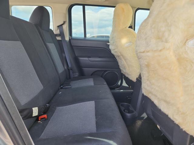 1C4NJRBB1ED535733 - 2014 JEEP PATRIOT SPORT Boz foto 10