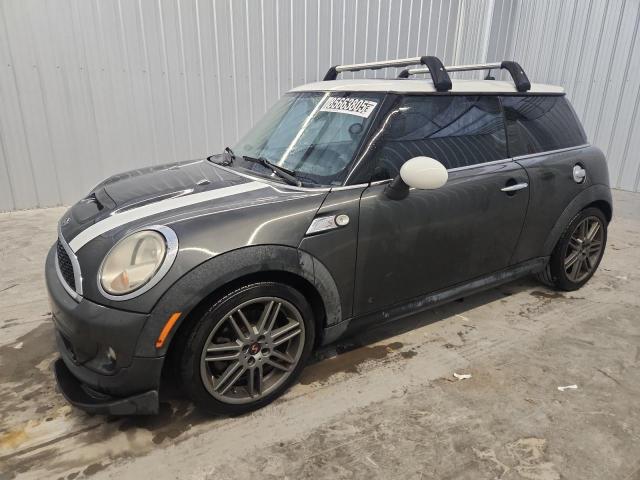 2011 MINI COOPER S, 