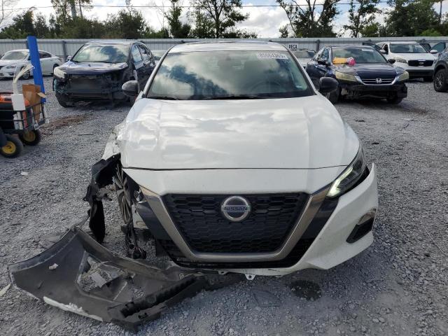 1N4BL4CW7KN301867 - 2019 NISSAN ALTIMA SR WHITE photo 5