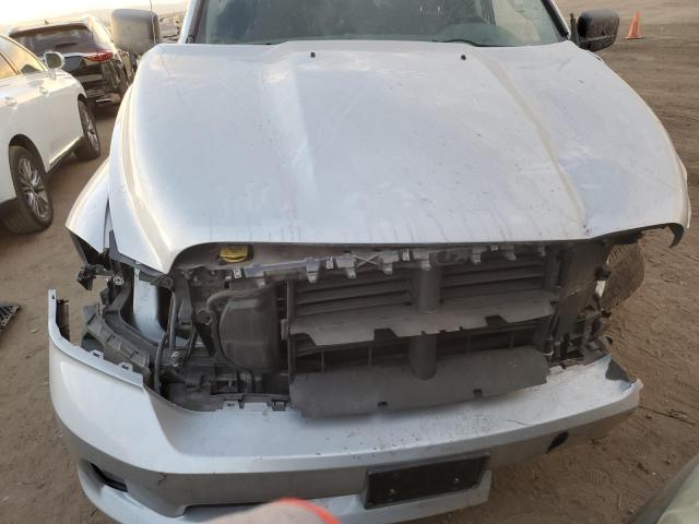 1C6RR7FT2FS680916 - 2015 RAM 1500 ST SILVER photo 11