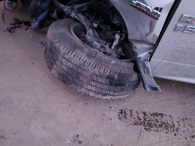 1C6RR7FT2FS680916 - 2015 RAM 1500 ST SILVER photo 12