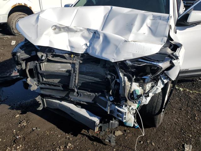 3GKALMEVXJL322452 - 2018 GMC TERRAIN SLE WHITE photo 11