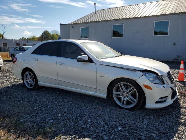 WDDHF8JB7CA599337 - 2012 MERCEDES-BENZ E 350 4MATIC WHITE photo 4