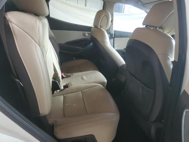 5NMZU3LB3HH046265 - 2017 HYUNDAI SANTA FE S WHITE photo 11