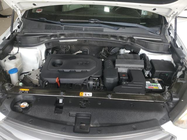 5NMZU3LB3HH046265 - 2017 HYUNDAI SANTA FE S WHITE photo 12
