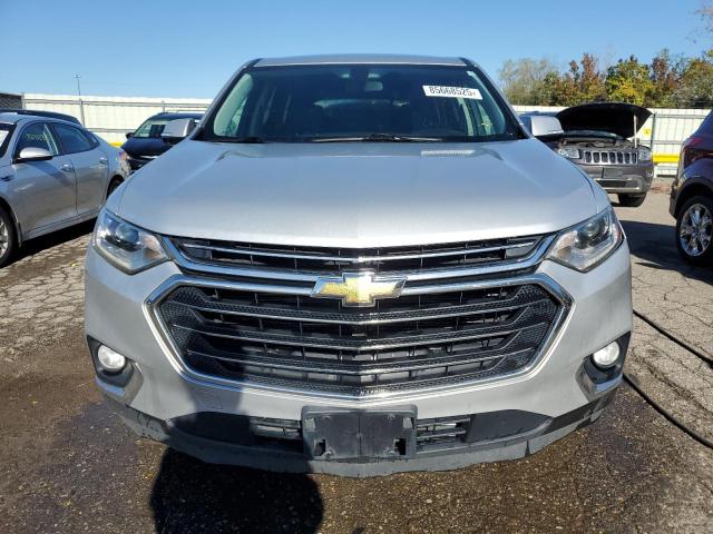 1GNEVGKW2KJ170950 - 2019 CHEVROLET TRAVERSE LT 银色 照片 5
