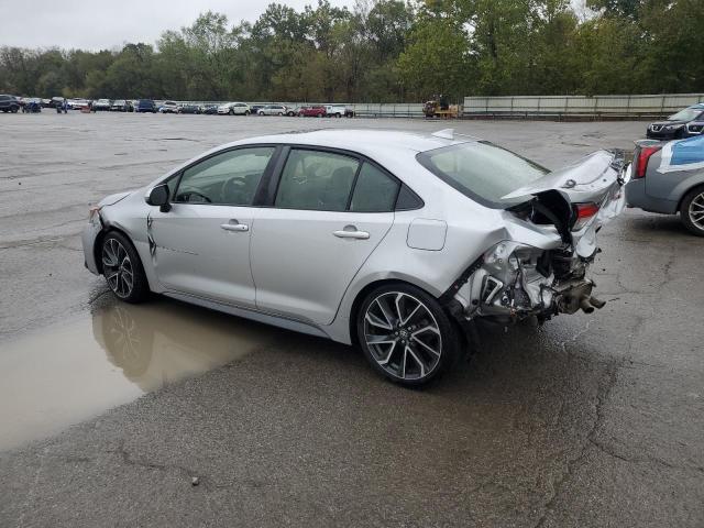 JTDP4MCE7NJ082022 - 2022 TOYOTA COROLLA SE SILVER photo 2