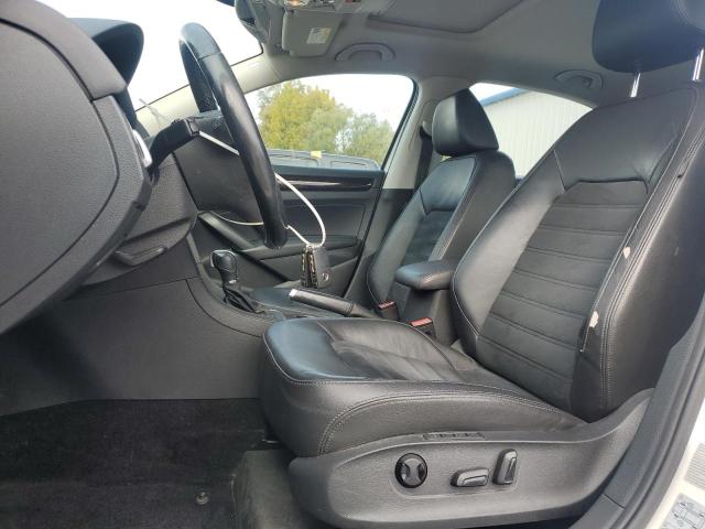 1VWCV7A32FC013546 - 2015 VOLKSWAGEN PASSAT SEL Weiß Foto 7