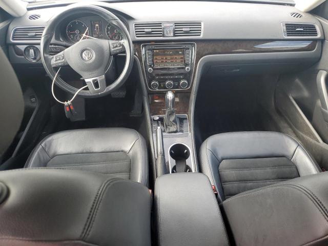 1VWCV7A32FC013546 - 2015 VOLKSWAGEN PASSAT SEL Weiß Foto 8