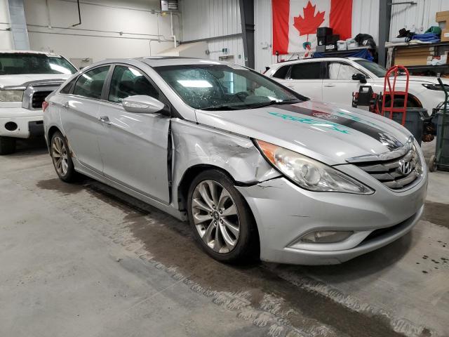 5NPEC4AB3BH177720 - 2011 HYUNDAI SONATA SE SILVER photo 4