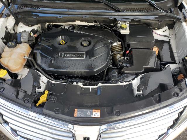 5LMCJ2D90GUJ12856 - 2016 LINCOLN MKC SELECT თეთრი ფოტო 12