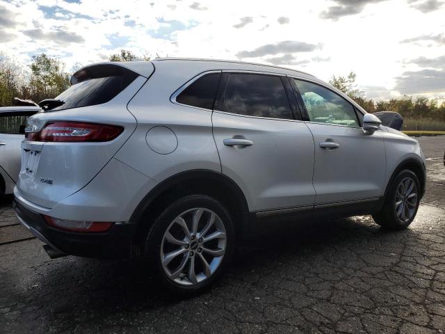 5LMCJ2D90GUJ12856 - 2016 LINCOLN MKC SELECT თეთრი ფოტო 3