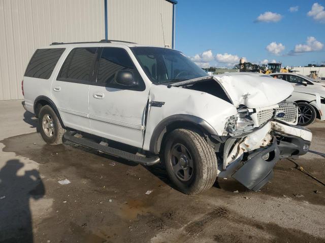 1FMRU1760XLC06144 - 1999 FORD EXPEDITION WHITE photo 4