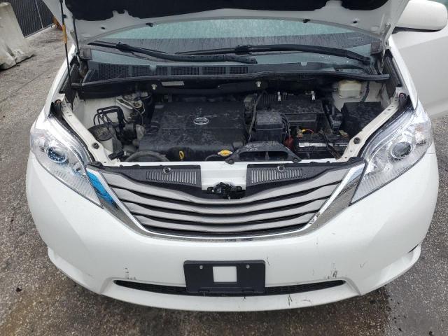5TDJK3DCXFS105252 - 2015 TOYOTA SIENNA LE WHITE photo 12