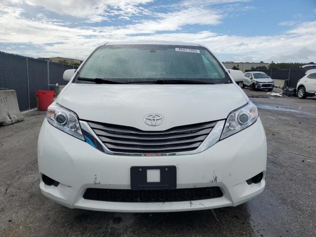 5TDJK3DCXFS105252 - 2015 TOYOTA SIENNA LE WHITE photo 5