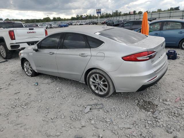 3FA6P0LU5KR110619 - 2019 FORD FUSION SE Күміс фото 2