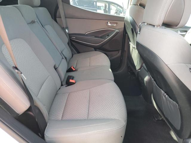 5NMZT3LB5JH083021 - 2018 HYUNDAI SANTA FE S WHITE photo 11