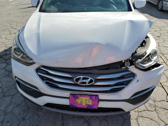 5NMZT3LB5JH083021 - 2018 HYUNDAI SANTA FE S WHITE photo 12