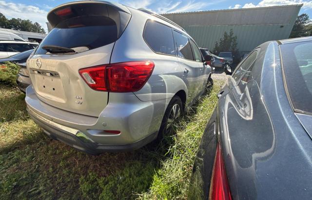 5N1DR2MM4JC661302 - 2018 NISSAN PATHFINDER S ვერცხლისფერი ფოტო 4