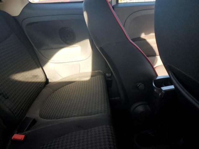 3C3CFFKH6JT465117 - 2018 FIAT 500 POP SILVER photo 10