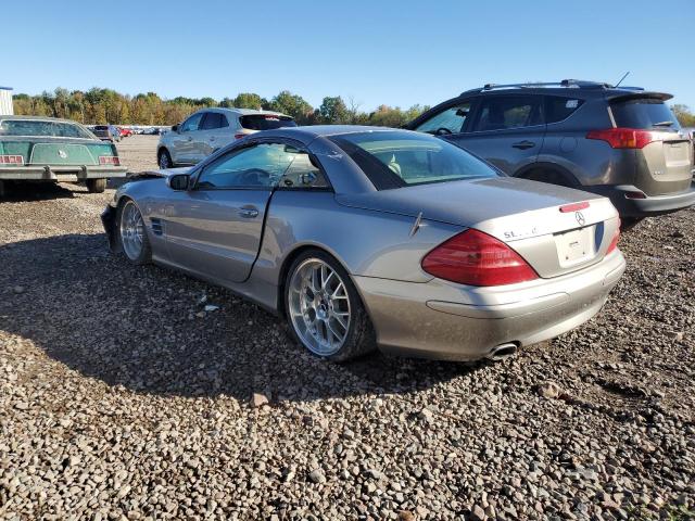 WDBSK75F35F099084 - 2005 MERCEDES-BENZ SL 500 SILVER photo 2