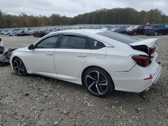 1HGCV1F33JA023999 - 2018 HONDA ACCORD SPORT WHITE photo 2