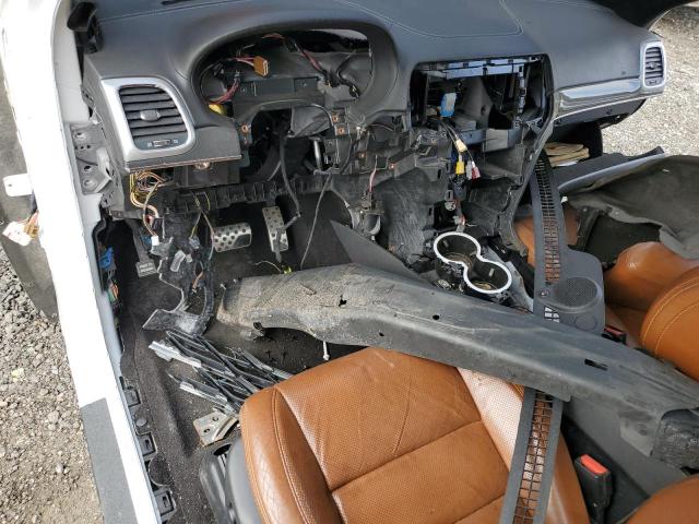 1C4RJFDJ8FC662958 - 2015 JEEP GRAND CHER SRT-8 WHITE photo 8