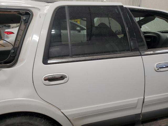 5LMPU28L5WLJ32149 - 1998 LINCOLN NAVIGATOR თეთრი ფოტო 11