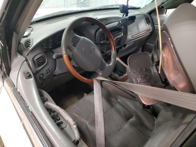 5LMPU28L5WLJ32149 - 1998 LINCOLN NAVIGATOR თეთრი ფოტო 8