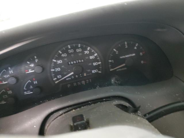 5LMPU28L5WLJ32149 - 1998 LINCOLN NAVIGATOR თეთრი ფოტო 9