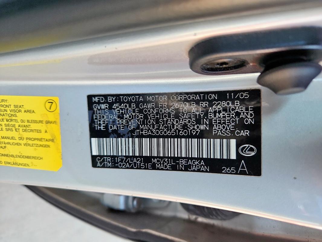 JTHBA30G065160197 - 2006 LEXUS ES 330 银色 照片 13