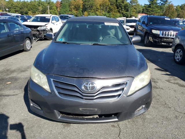 4T4BF3EK2BR168691 - 2011 TOYOTA CAMRY BASE GRAY photo 5