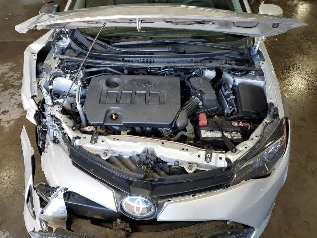 2T1BURHE1KC140813 - 2019 TOYOTA COROLLA L SILVER photo 11