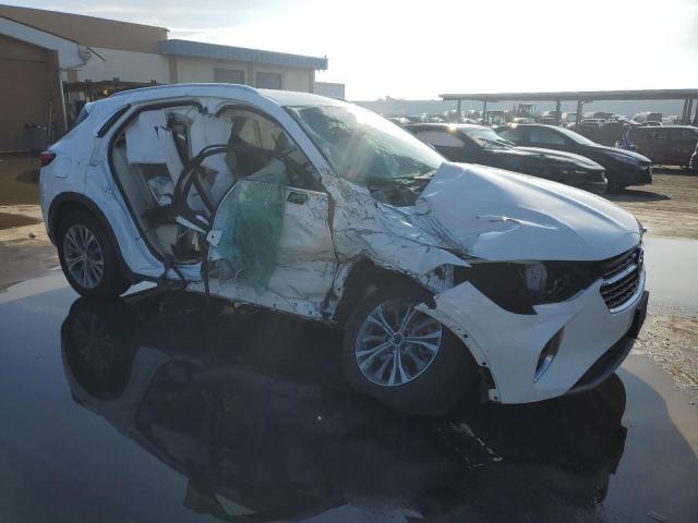 LRBAZLR49ND122615 - 2022 BUICK ENVISION PREFERRED თეთრი ფოტო 4