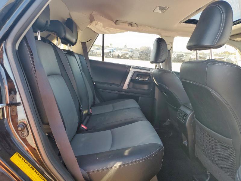 JTEFU5JR6M5231806 - 2021 TOYOTA 4RUNNER SR5 BLACK photo 11