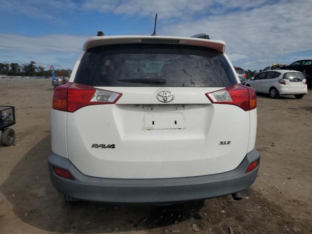2T3WFREV2FW135440 - 2015 TOYOTA RAV4 XLE WHITE photo 6