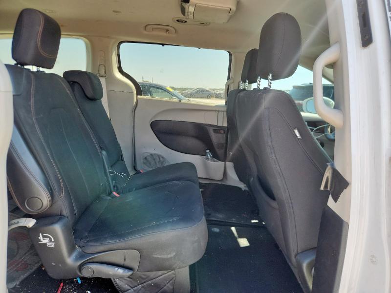 2C4RC1FG5JR227233 - 2018 CHRYSLER PACIFICA TOURING PLUS WHITE photo 11