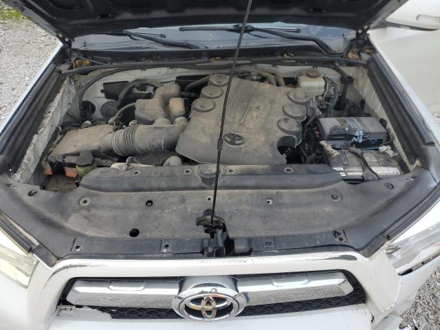 JTEZU5JR4A5002811 - 2010 TOYOTA 4RUNNER SR5 Biały zdjęcie 12