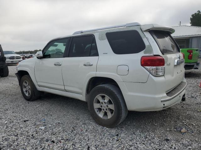 JTEZU5JR4A5002811 - 2010 TOYOTA 4RUNNER SR5 Biały zdjęcie 2