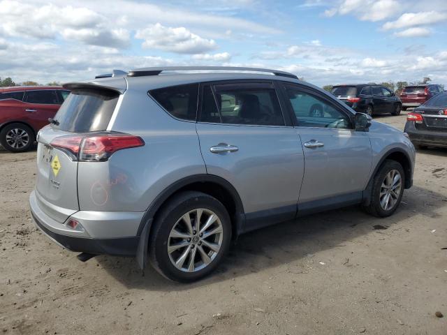 2T3DFREV3JW762891 - 2018 TOYOTA RAV4 LIMITED فضي صورة 3