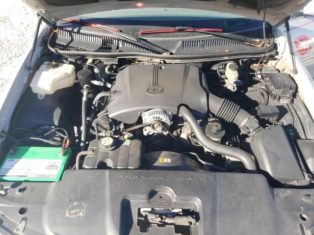 1LNHM81W01Y655573 - 2001 LINCOLN TOWN CAR EXECUTIVE Silber Foto 11