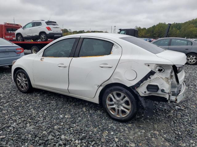 3MYDLBYV5JY329256 - 2018 TOYOTA YARIS IA 白色 照片 2