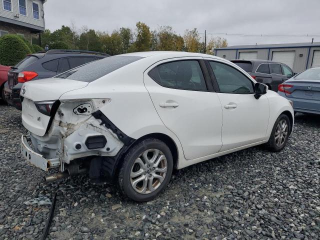 3MYDLBYV5JY329256 - 2018 TOYOTA YARIS IA 白色 照片 3
