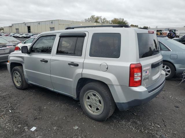 1J8FF28W68D683817 - 2008 JEEP PATRIOT SPORT 银色 照片 2
