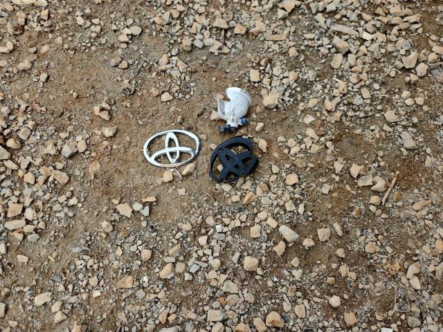 2T3BF4DVXCW201327 - 2012 TOYOTA RAV4 WHITE photo 13